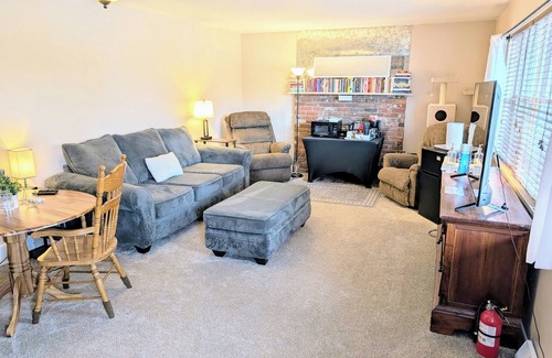 Castlewood House | Private 2br/1.5ba Suite in a house with separate entrance, WiFi, Parking!