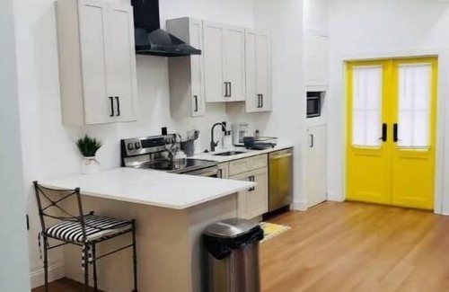 Knight Park Apartment | Private 2BR w/King & Sleeper Sofa in the Heart of ATL