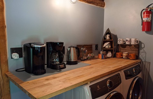 Dunbar Cabin | Private 3 BR 1.5 BA log cabin on 34 acres, driveway is 150' from ATV trail