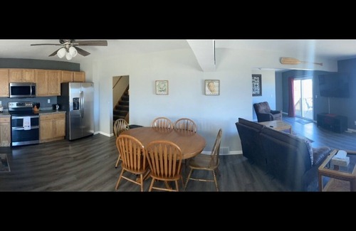 Guttenberg House | Private 3br-2bth”4beds”house beautiful views of the town and river arcade games!