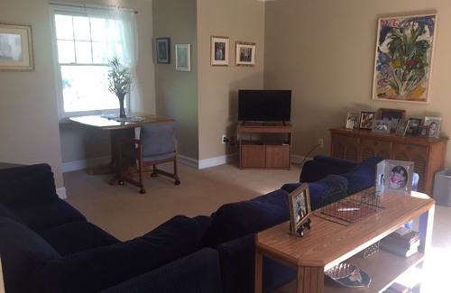 Rochester House | private and spacious