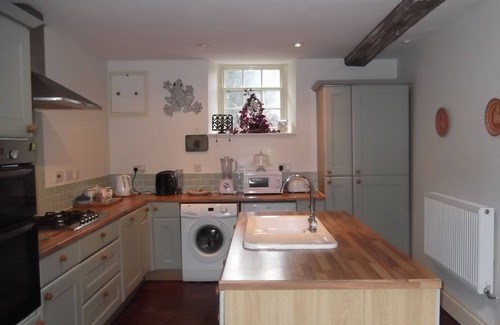 Shepton Mallet House | Private Annex to Manor Sleeps 6