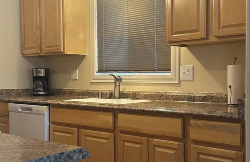 Abbott Loop Apartment | Private apartment. Located near everything!nn