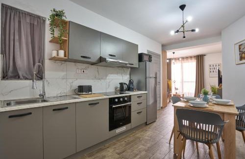Gzira Apartment | Private Apartment minutes to Sliema Malta, 2 AC's, Netflix