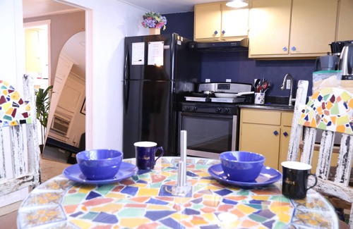 Fort Worth Apartment | Private Artist Retreat Near the Stockyards
