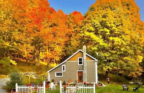 Wantage House | Private AT Historic Mountain Home. Where Serenity awaits. Right off the AT!