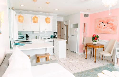 Tybee Island Apartment | Private Balcony - Beach - Pool and Pickleball