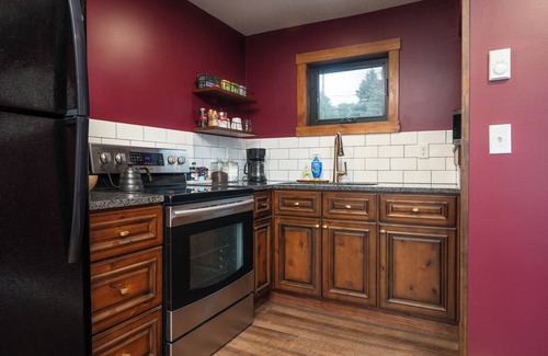 Prescott Condo | Private Balcony & Fire Table Overlooking Downtown