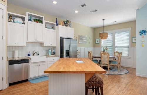 Sailhouse House | Private Beach Getaway: 1-Story, Pier, Pool.