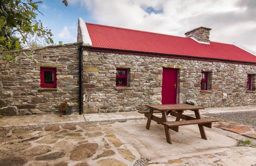 Carracastle Cottage | Private Boutique Farm Cottage and Activities on Rural Ireland