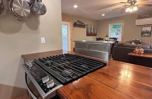 Fairview House | Private cabin close to Asheville