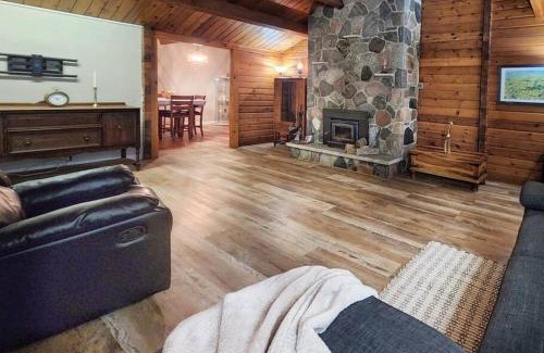 Mono Ski Chalet | Private Camping in Mono