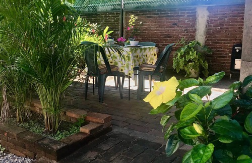 Ixtapa - Zihuatanejo Cottage | Private Casita, 1BR, A/C, 1 Block to the Best Beach in Zihuatanejo