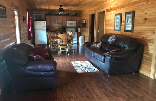 Russell Springs Cabin | Private Catch & Release Lake—Boat Rental Included! Close to Lake Cumberland!