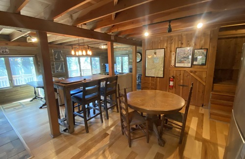 Echo Lake Ski Chalet | Private Chalet outside Tahoe near Echo Lake, amazing hot tub deck and loft