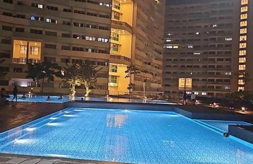 Matandang Balara Apartment | Private condo w/balcony near Batasan, Ateneo, UP, Diliman, The Residences at Commonwealth
