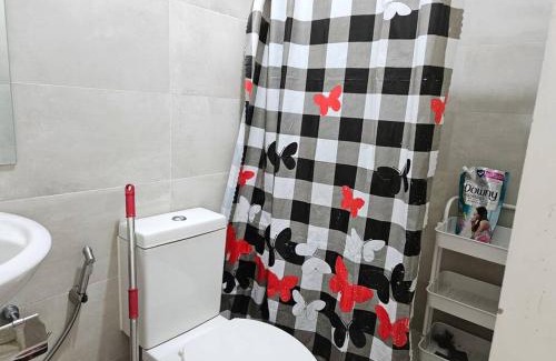 Matandang Balara Apartment | Private condo w/balcony near Batasan, Ateneo, UP, Diliman, The Residences at Commonwealth
