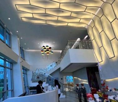 Matandang Balara Apartment | Private condo w/balcony near Batasan, Ateneo, UP, Diliman, The Residences at Commonwealth