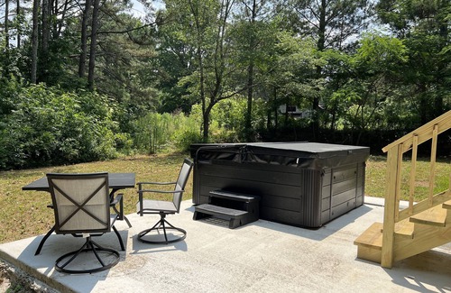 Boaz House | Private cottage Great for hiking, ATVs