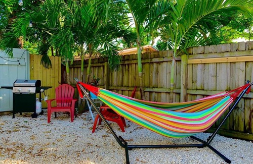 South Palm Park Neighborhood Association Cottage | Private Cottage Lake Worth Beach/Palm Beach