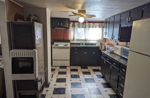 Elk Garden Cabin | Private Cottage With View of Beautiful Abrams Creek