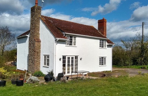Ledbury House | Private countryside cottage in Herefordshire