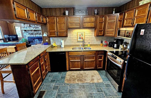 Ohiopyle Ski Chalet | Private Couple's Retreat Mountain Chalet