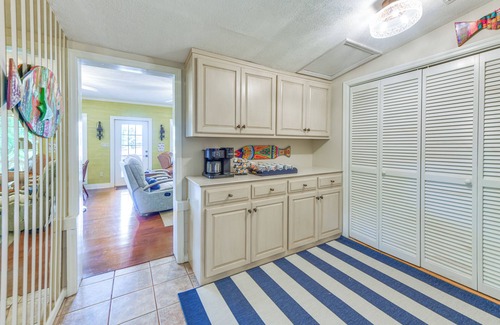 Cobb Cottage | Private Dock + Porch: Lakefront Retreat in Cobb!