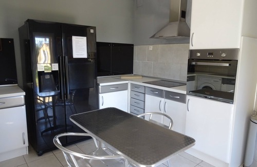 Saint-Gilles House | Private Domain 36 pers. with 2 pools, consisting of authentic Mas and Houses