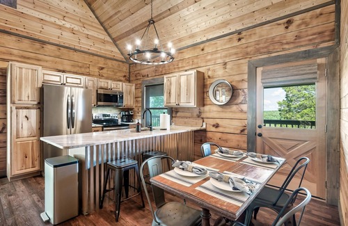 Sevierville Cabin | Private Douglas Lake Cabin | Hot Tub Views