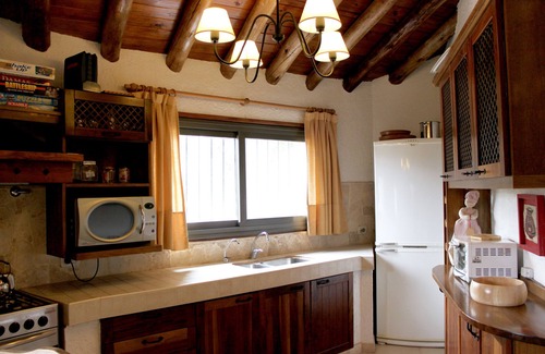Vistalba House | Private estate with a villa also a detached unit and a separate room! 1Acre