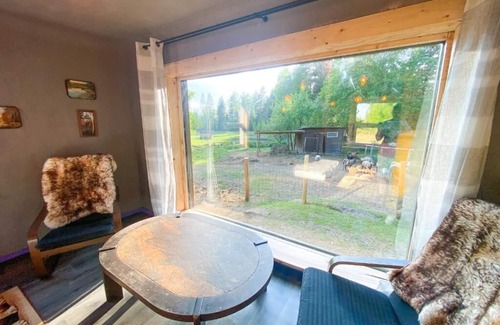 Pedvale Cabin | Private Farm Jakuzzi Sauna in the forest