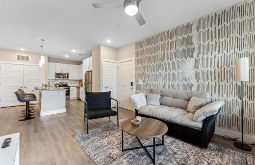 Southeast Orlando Apartment | Private Full Stylish King Apartment, Close to Disney & Great Amenities