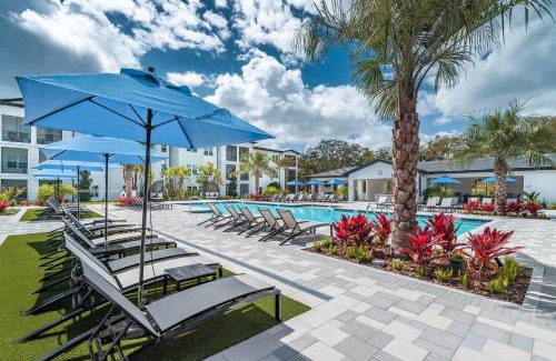 Southeast Orlando Apartment | Private Full Stylish King Apartment, Close to Disney & Great Amenities