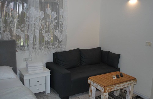 Megadim House | Private garden studio, cozy and pastoral.