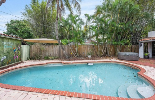 Old Northwood Historic District Apartment | Private Guest House - Pool