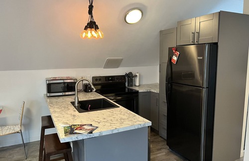 Holy Cross Apartment | Private Guest House apartment near downtown Indianapolis