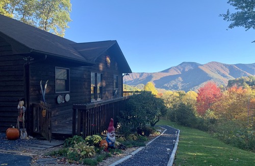 Maggie Valley House | Private Guest Suite