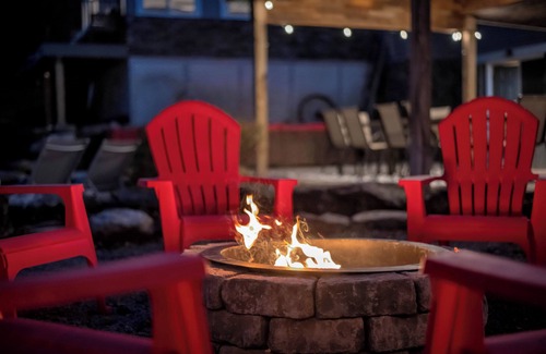 Aldenville House | Private Heated Pool Hot Tub Game Room Fire Pit 6 Bdrms