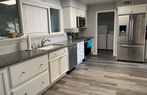 East Mesa House | PRIVATE HOME IN 55+ GATED GOLF COURSE COMMUNITY - Golf Cart Included with rental