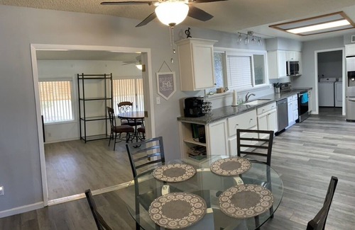 East Mesa House | PRIVATE HOME IN 55+ GATED GOLF COURSE COMMUNITY - Golf Cart Included with rental