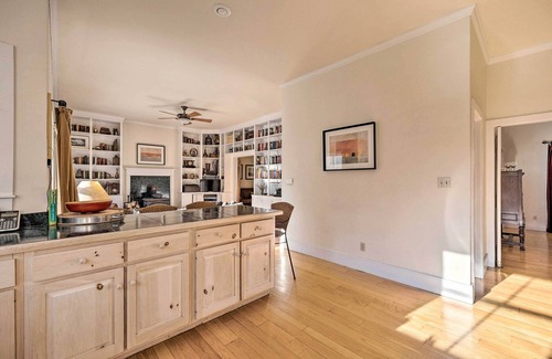 Montgomery Center House | Private Home w/Hot Tub Near Jay Peak Slopes