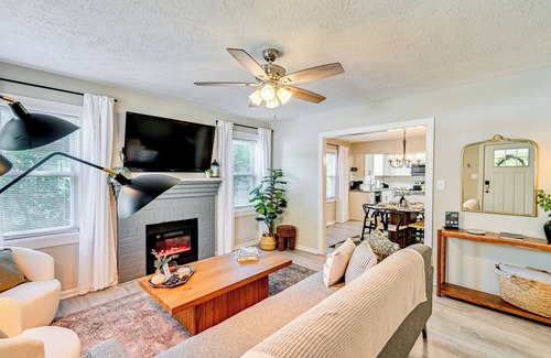 Terry Sanford House | Private Hot Tub & Cold Plunge: Fayetteville Gem!