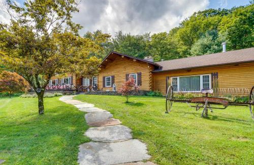 Glendale House | Private Hot Tub Hudson Valley Cabin Retreat!