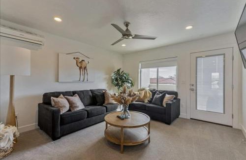 St. George House | Private Hot Tub Near Snow Canyon State Park