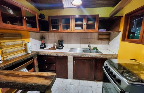 Granada House | Private House 3BD- 2BH- 9 People- Wi-Fi- Fully Kitchen