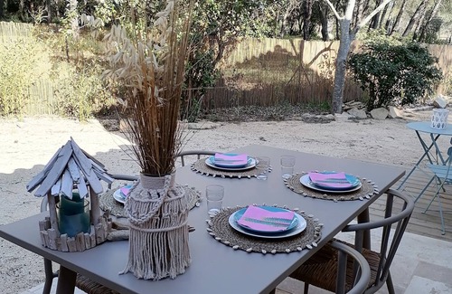 Langlade House | PRIVATE HOUSE "Cigal'O'Pin" in the heart of the Garrigue
