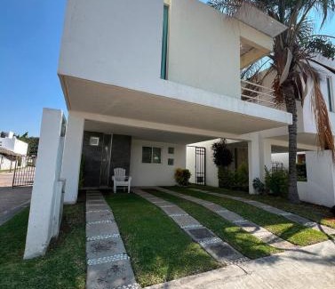 Cuautla House | Private House in Secure Complex with Pool & Lush Garden