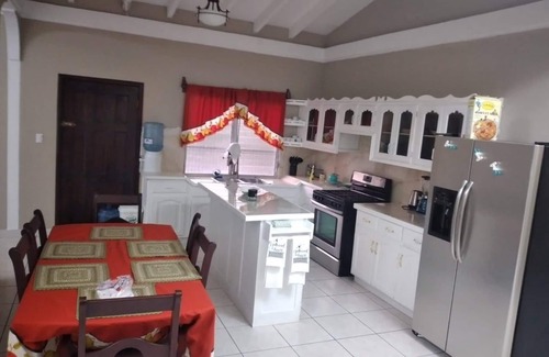 Tela House | Private House with private beach access!