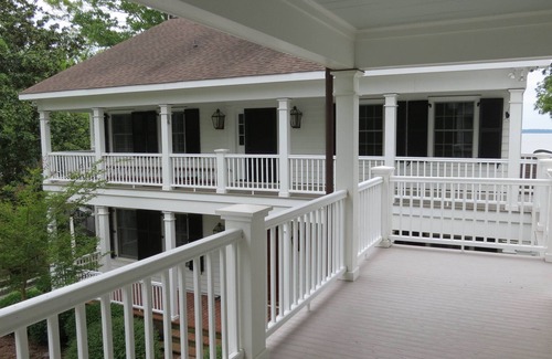 Minnesott Beach House | Private infinity pool, hot tub, tennis/basketball court on the Neuse River!